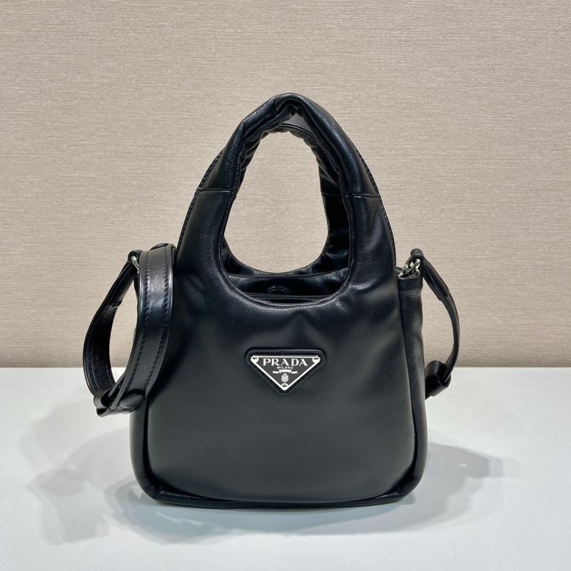 Pra*a tote bags